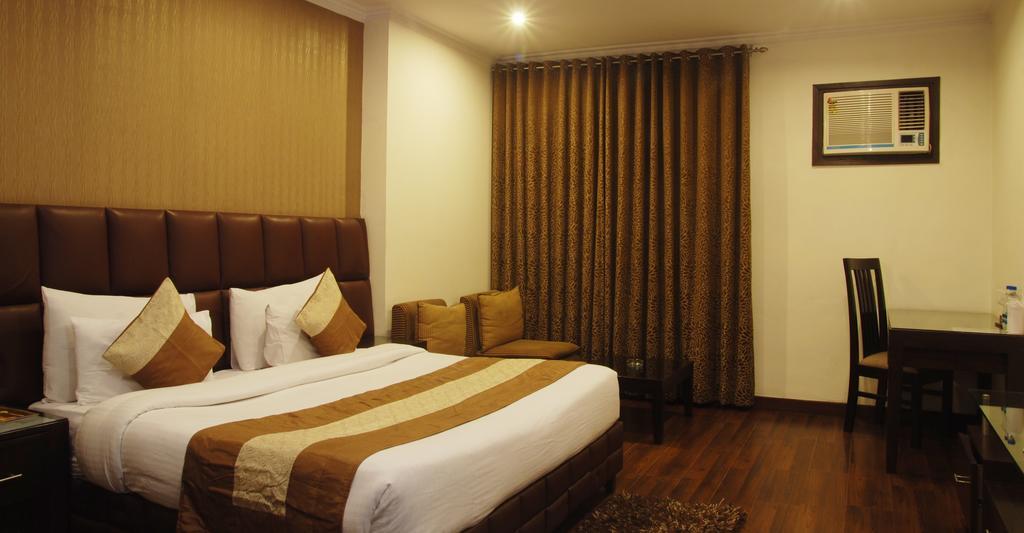 Hotel Deer Parkk New Delhi Luaran gambar